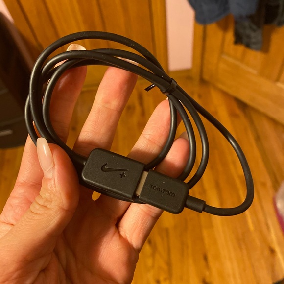 NIKE GPS WORKOUT WATCH - Picture 7 of 8